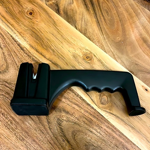 HomeGoods - Knife Sharpener - Picture 2 of 2